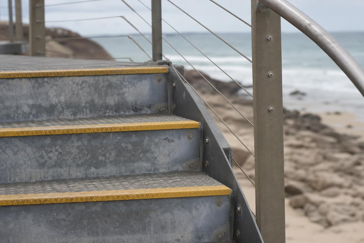 How to Choose FRP vs Aluminum Stair Nosing: 2026 Coastal