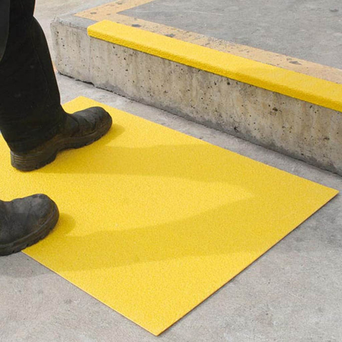 Anti Slip Sheets for Platforms, Ramps & Walkways – Safety Step Canada